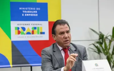 Em pronunciamento, Marinho destaca políticas para os trabalhadores